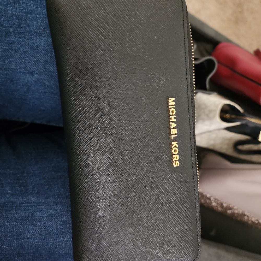 Michael Kors wallet